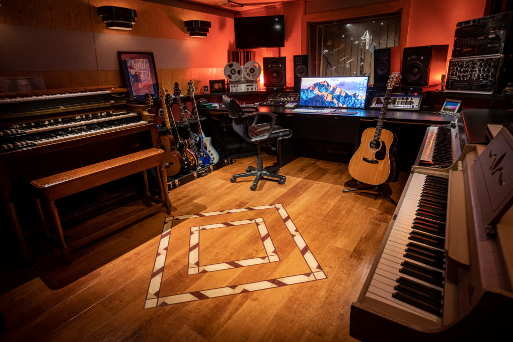F5 SoundHouse music studio
